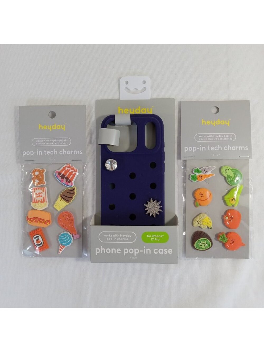 Heyday iPhone 17 Pro Pop-In Case Dark Blue + 2 Packs Food & Veggie Tech Charms